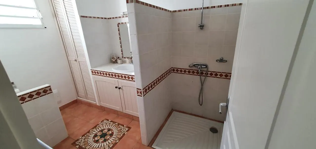 Villa Bois D'Inde Le Diamant 0*,